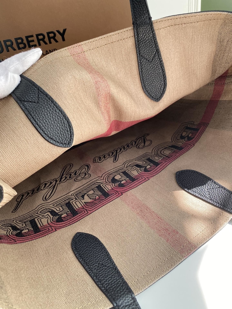 Bv*b*rry shopping bags